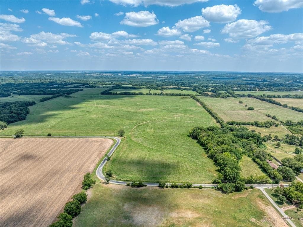 587 acres in Grayson County - photo 17