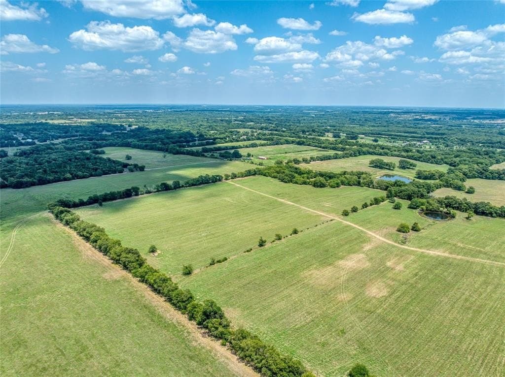 587 acres in Grayson County - photo 22