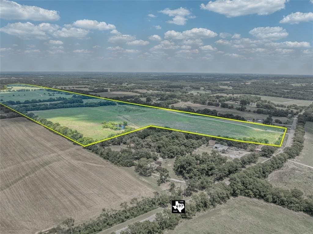 587 acres in Grayson County - photo 8