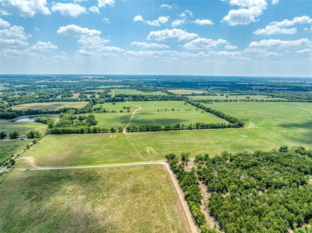 587 acres in Grayson County - photo 12