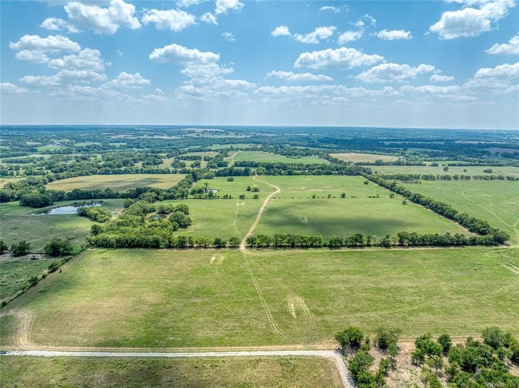 587 acres in Grayson County - photo 13