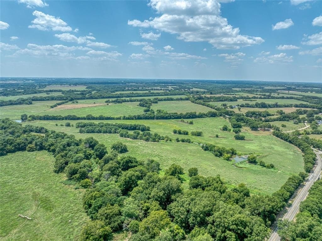 587 acres in Grayson County - photo 27