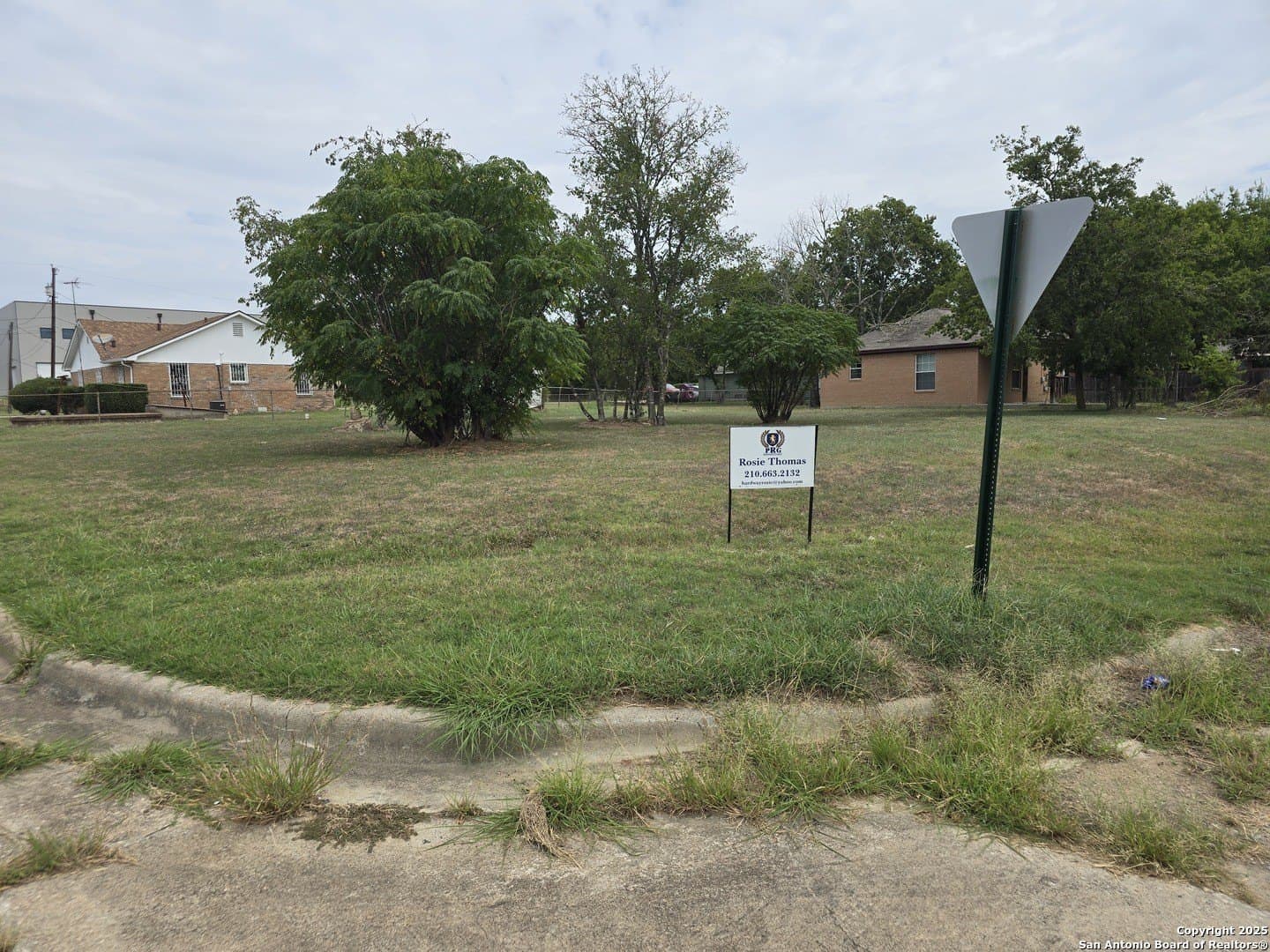 0.15 acres in Milam County - photo 5