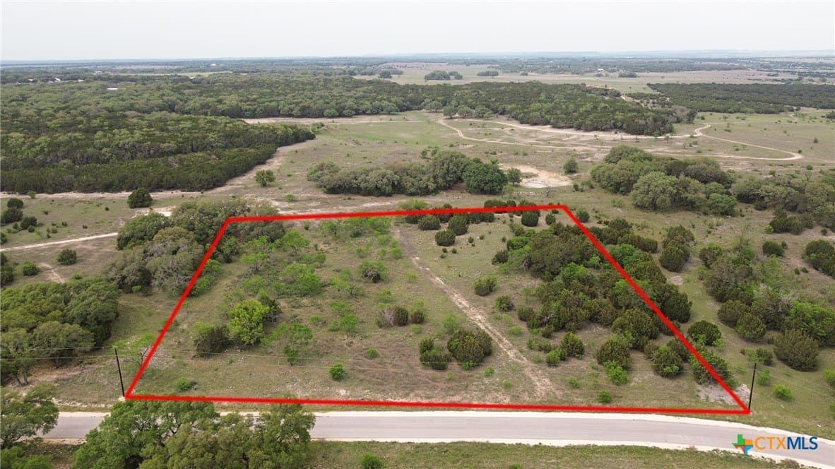 Shin Oak Drive lot: 23