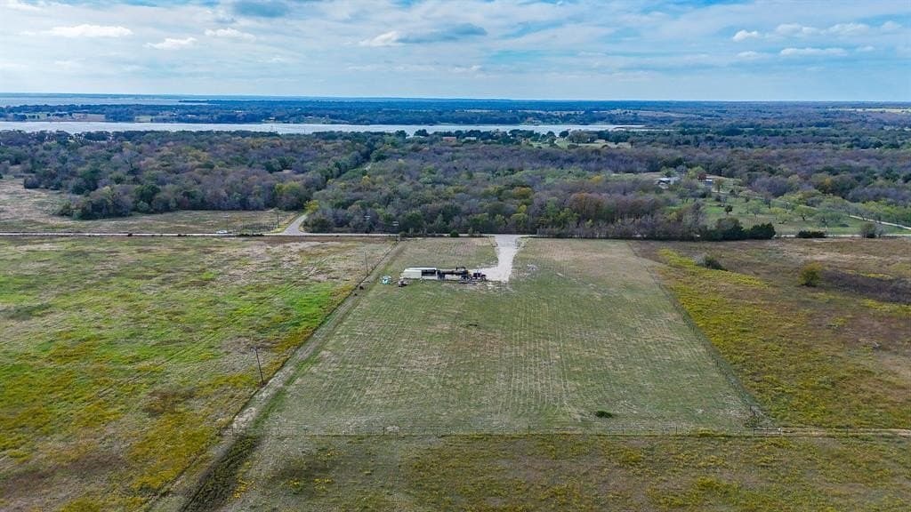 5 acres in Navarro County - photo 22