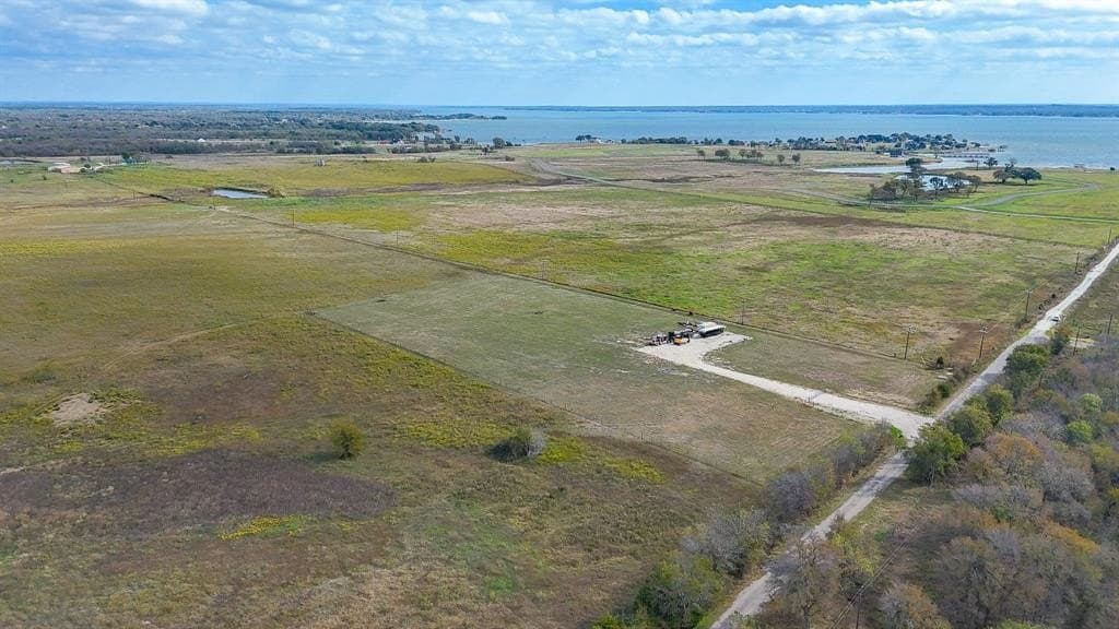 5 acres in Navarro County - photo 10