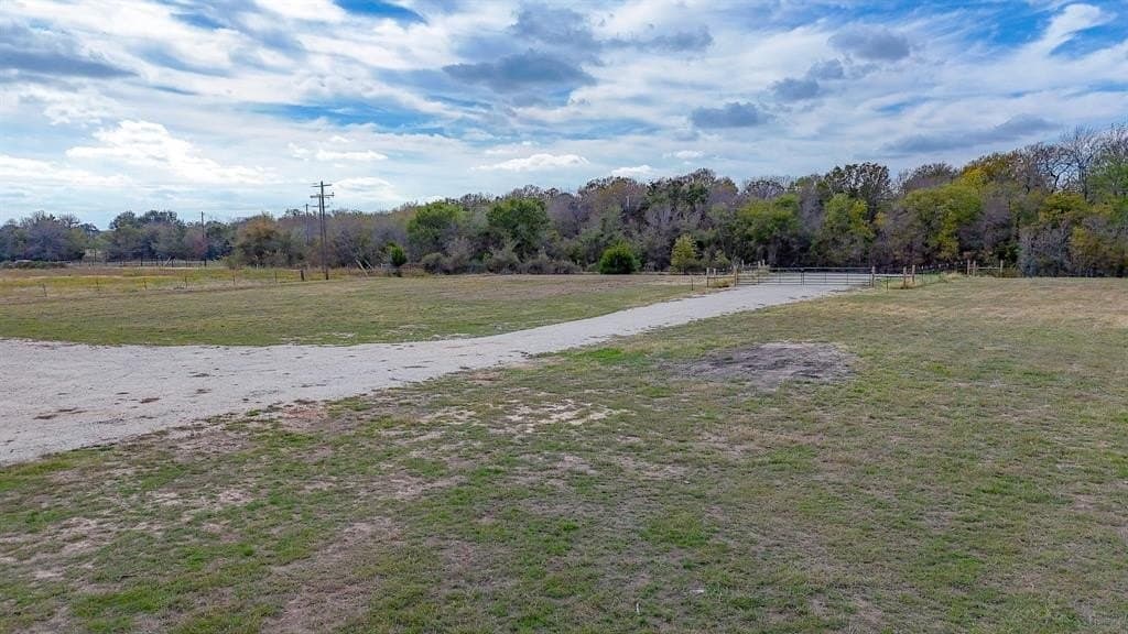5 acres in Navarro County - photo 30