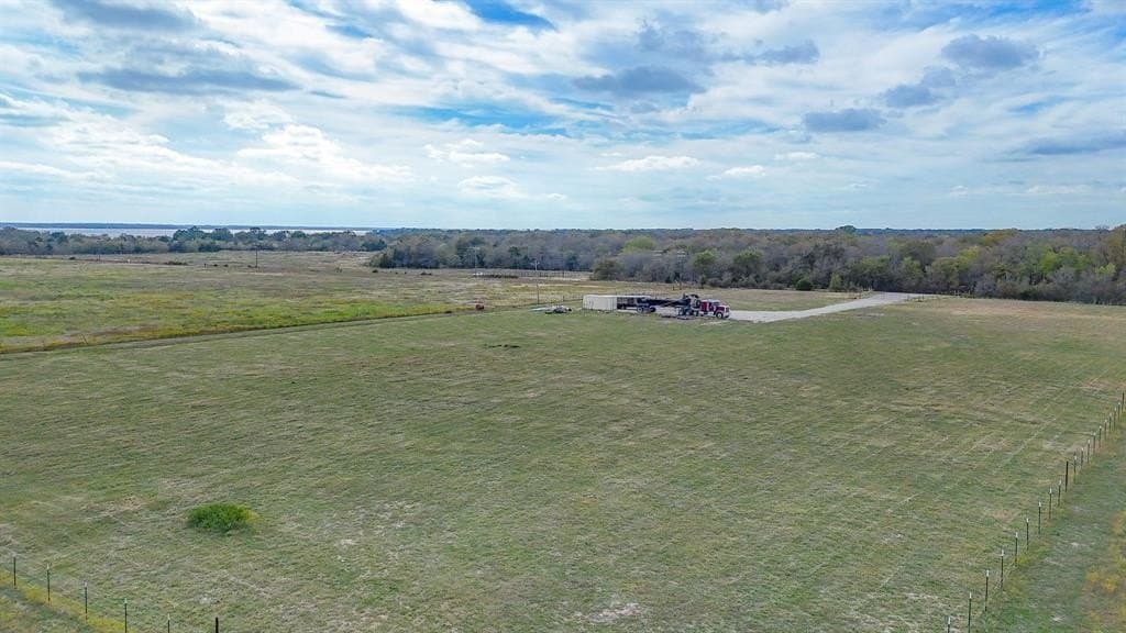 5 acres in Navarro County - photo 25