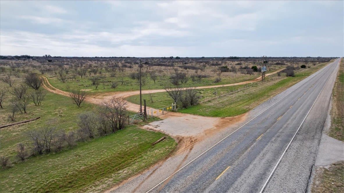 731.69 acres in Palo Pinto County - photo 3