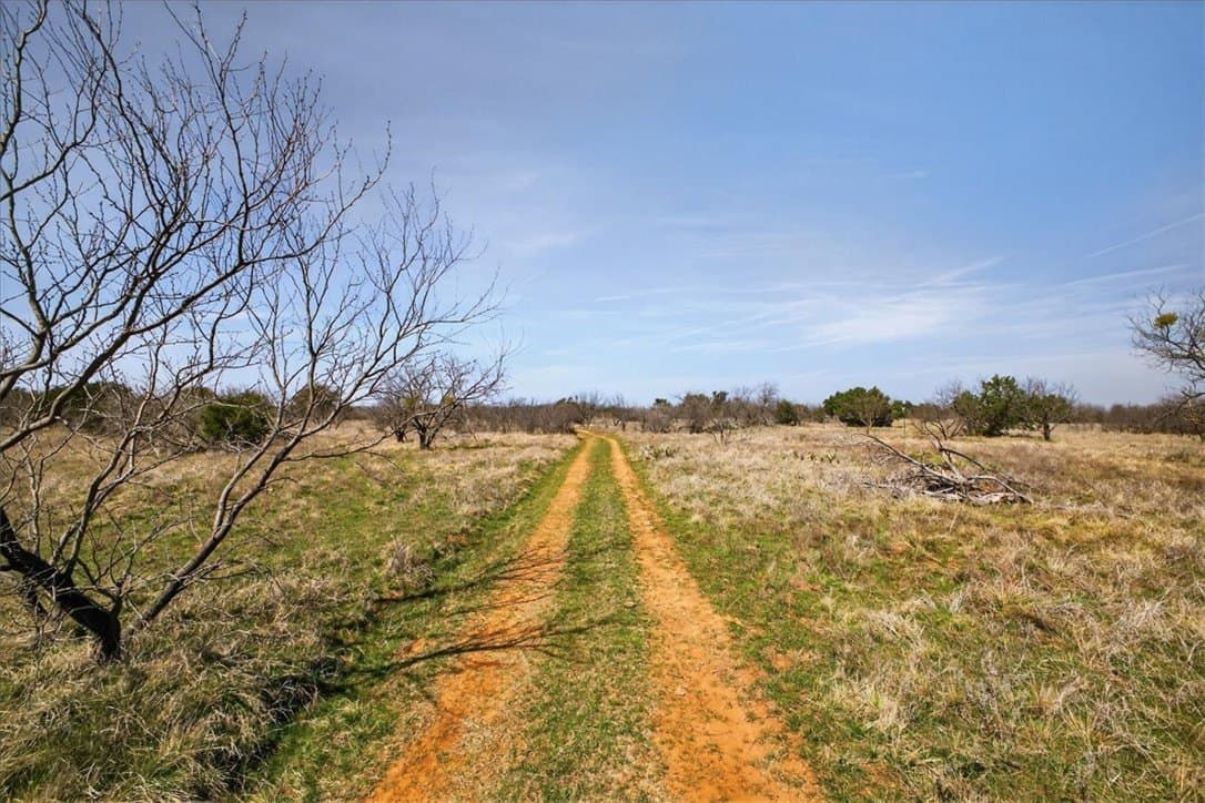 731.69 acres in Palo Pinto County - photo 11