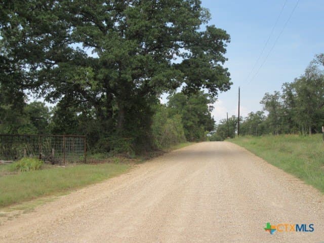 22.43 acres in Milam County - photo 2