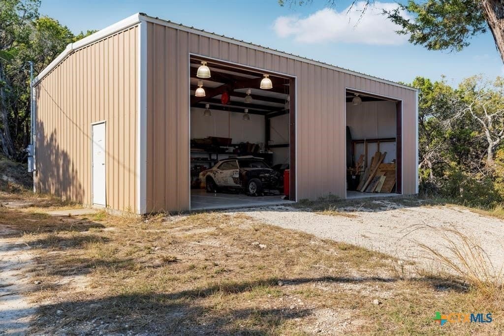 21.18 acres in Travis County - photo 36