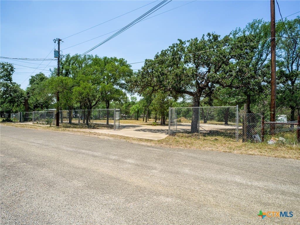 0.85 acres in Burnet County - photo 2