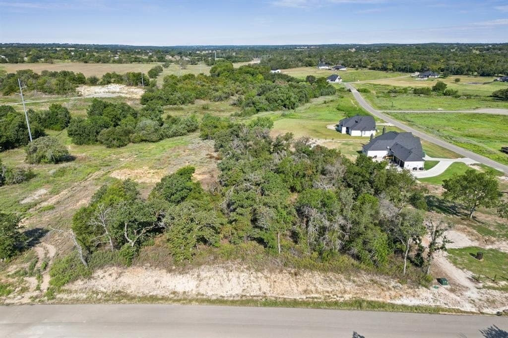 1046 Glenoaks Drive