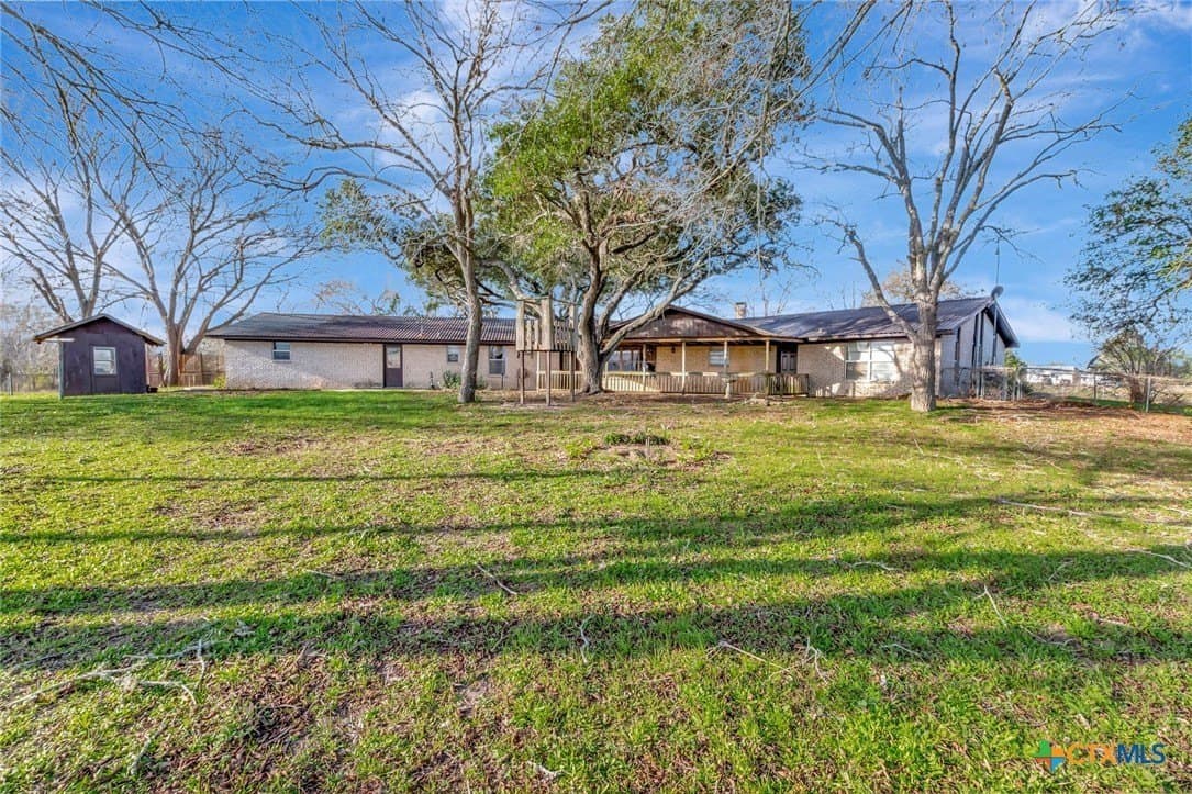10.42 acres in Lavaca County - photo 29