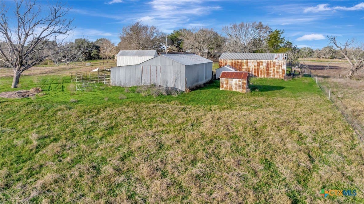 10.42 acres in Lavaca County - photo 32