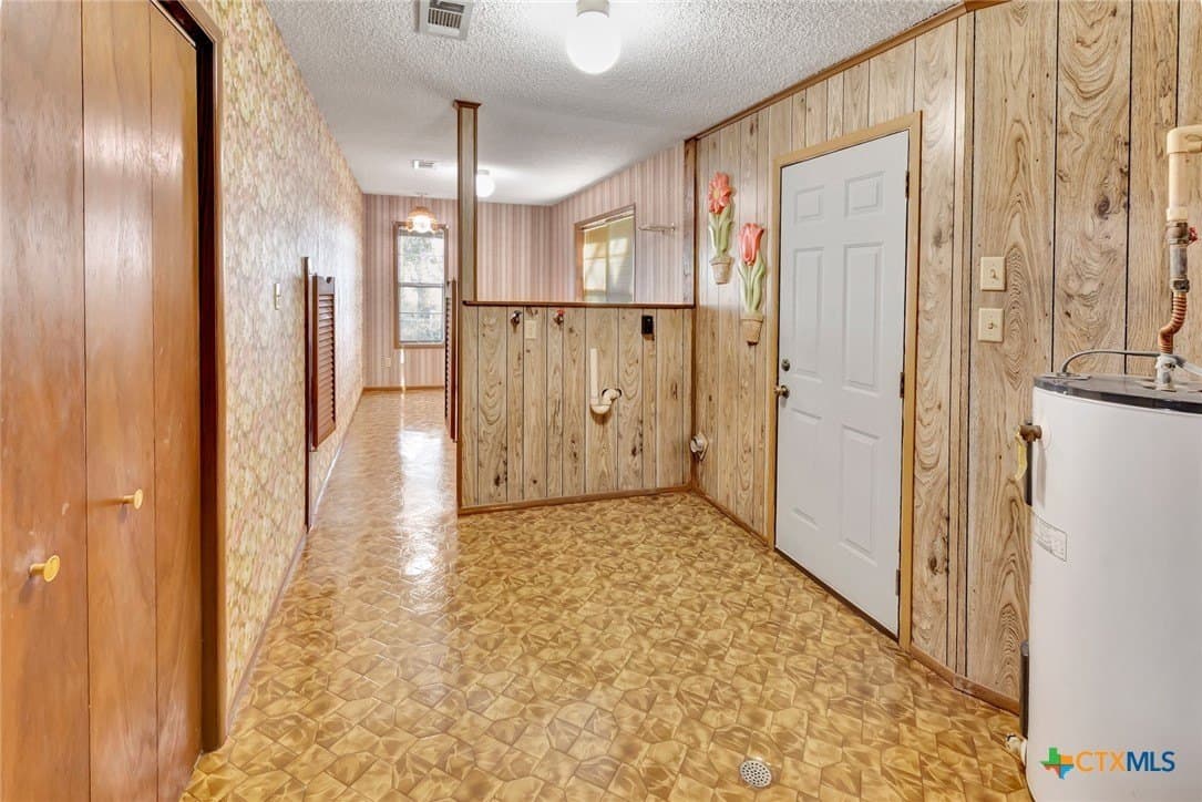 10.42 acres in Lavaca County - photo 13