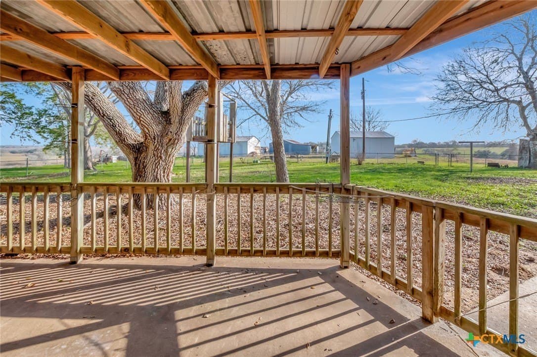 10.42 acres in Lavaca County - photo 25