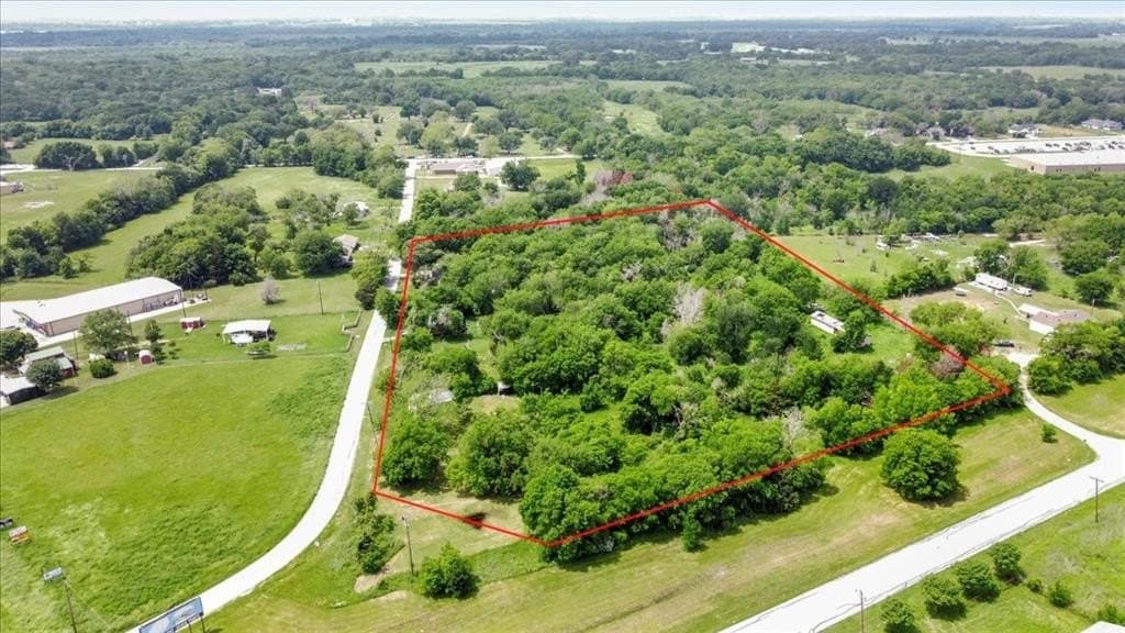 0.92 acres in Kaufman County - photo 2