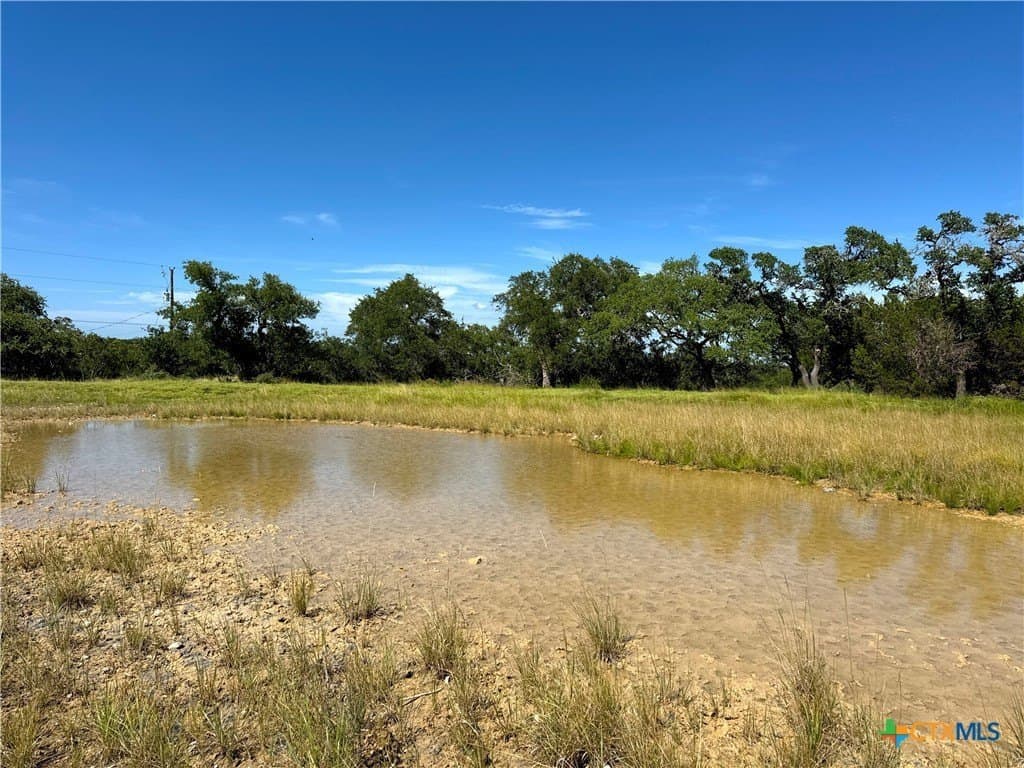 1.02 acres in Comal County - photo 5