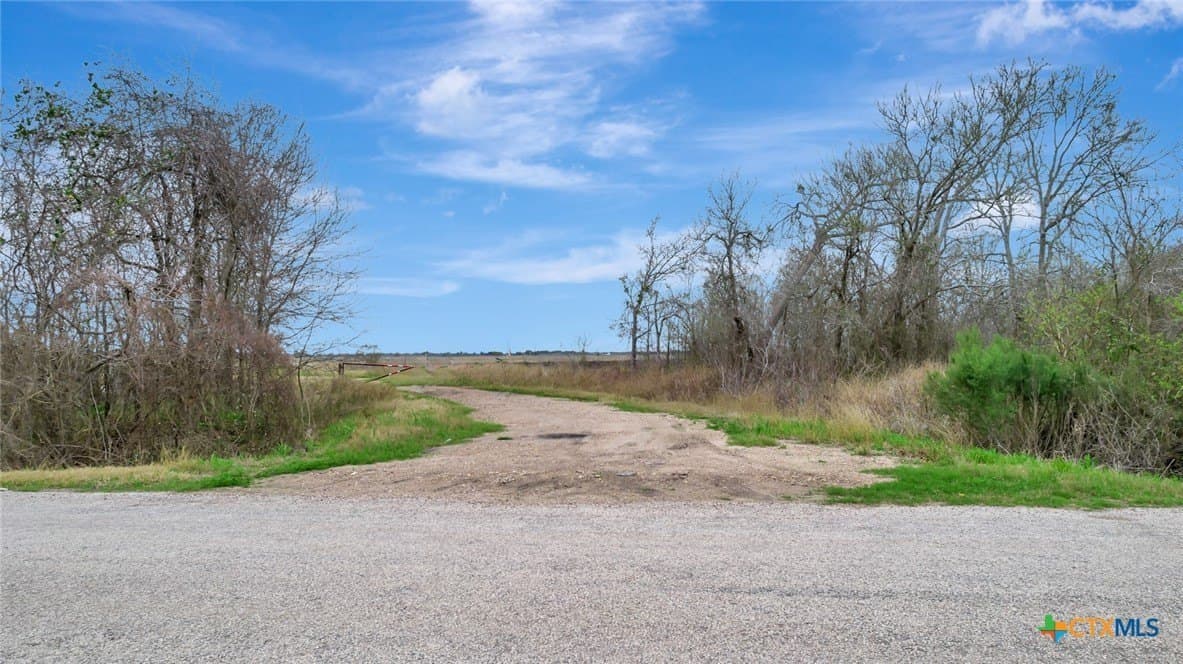32.9 acres in Victoria County - photo 15
