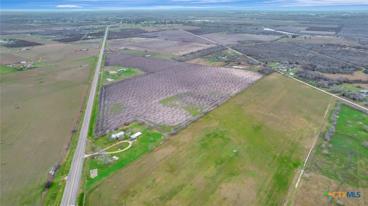 32.9 acres in Victoria County - photo 8