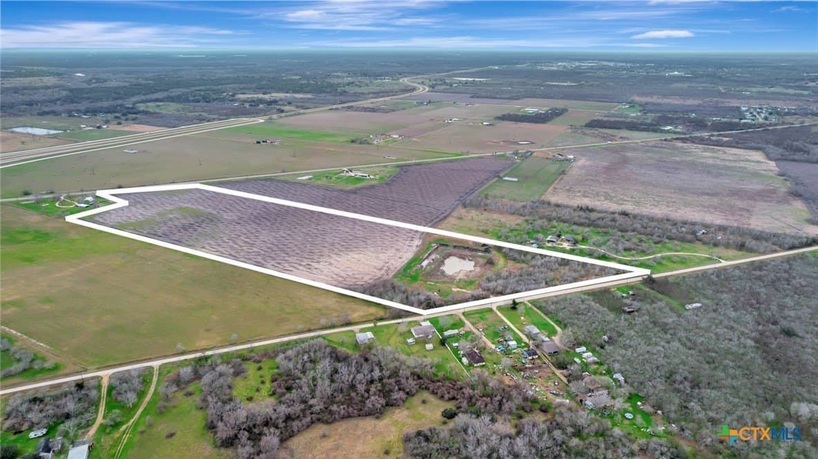 32.9 acres in Victoria County - photo 35