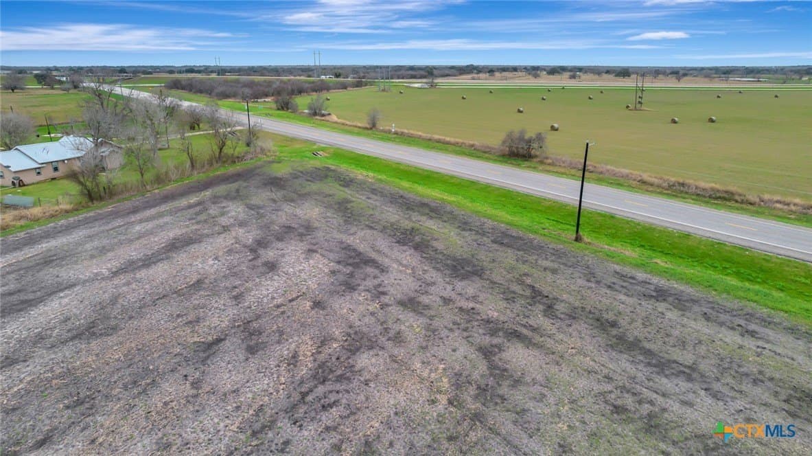 32.9 acres in Victoria County - photo 7
