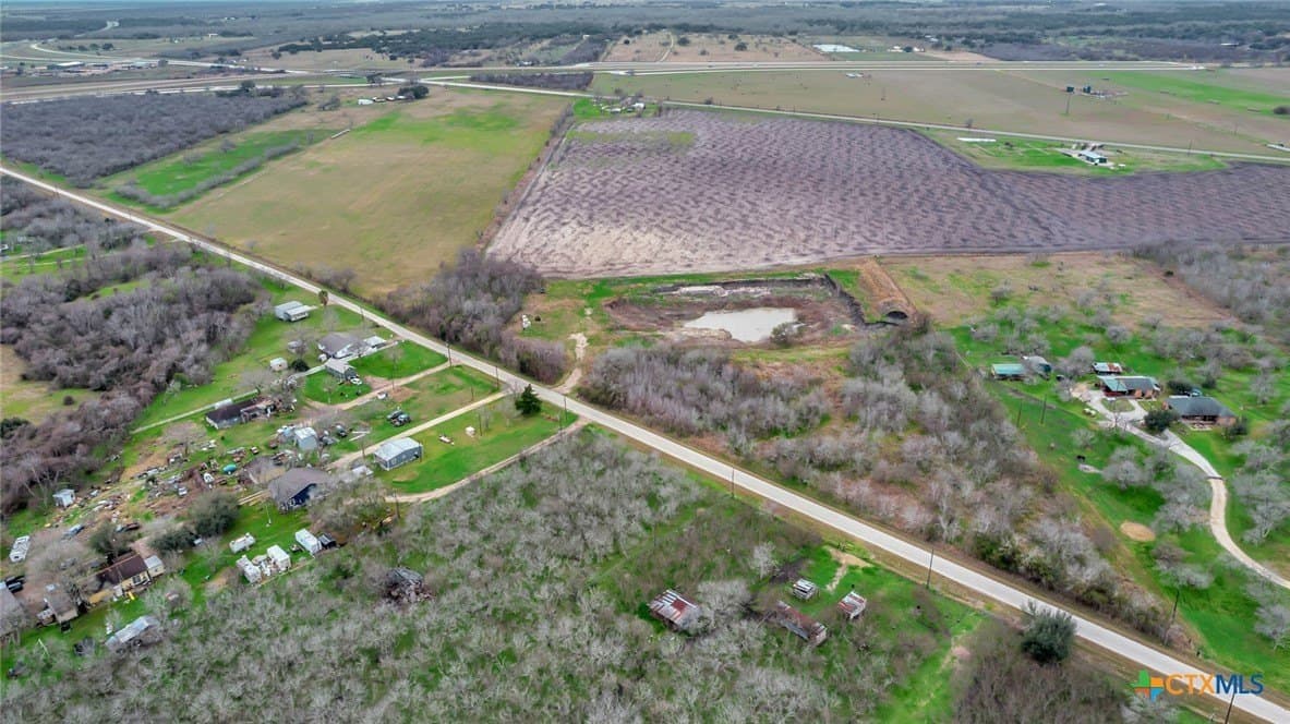 32.9 acres in Victoria County - photo 17