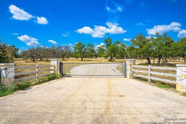 20.09 acres in Gillespie County - photo 17