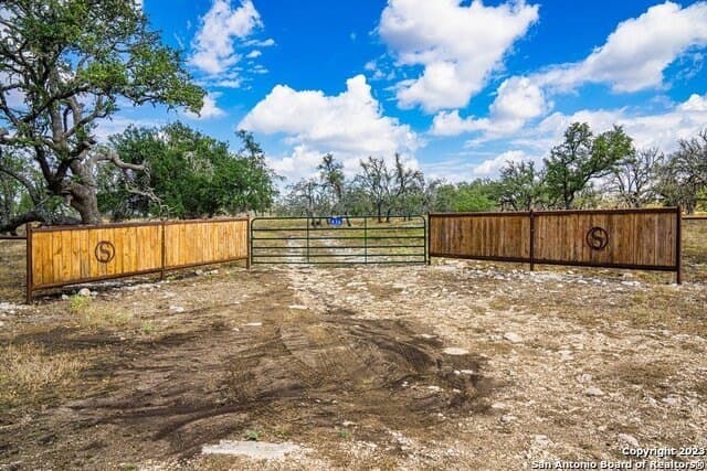 20.09 acres in Gillespie County - photo 14