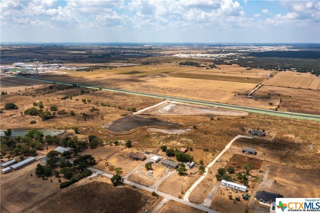 15.23 acres in Williamson County - photo 2