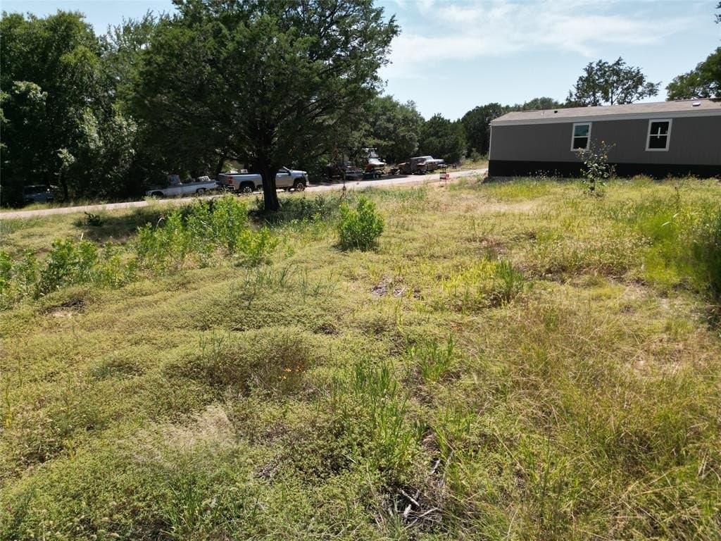 0.04 acres in Hood County - photo 5