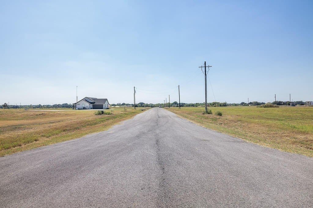1.3 acres in Colorado County - photo 19