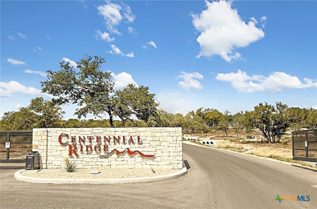 5.04 acres in Comal County - photo 2