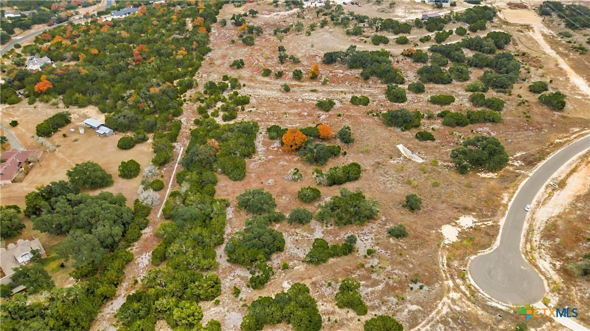 5.04 acres in Comal County - photo 4