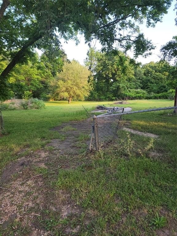 0.51 acres in Henderson County - photo 2