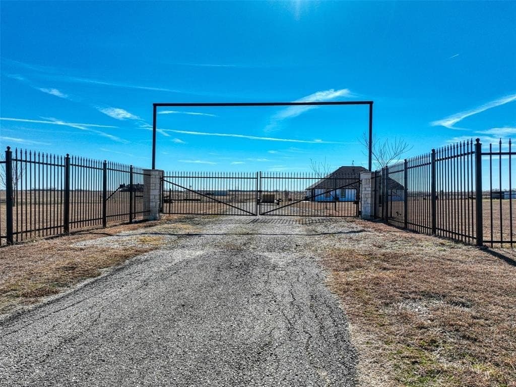 10.1 acres in Ellis County - photo 7
