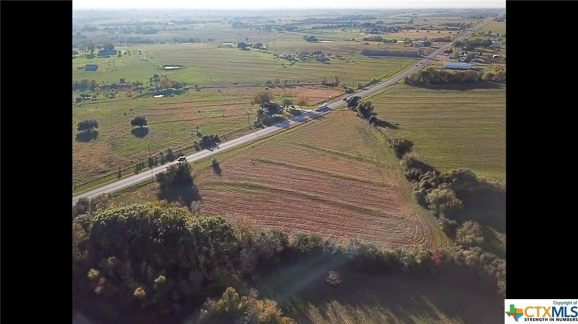 4.89 acres in Lavaca County - photo 6