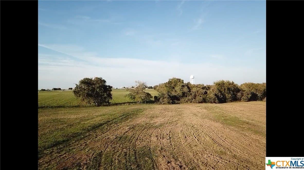 4.89 acres in Lavaca County - photo 7