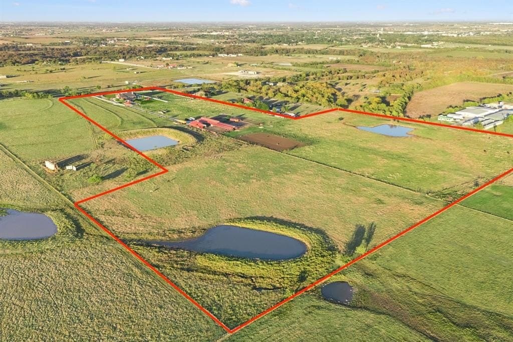 42.7 acres in Denton County - photo 39
