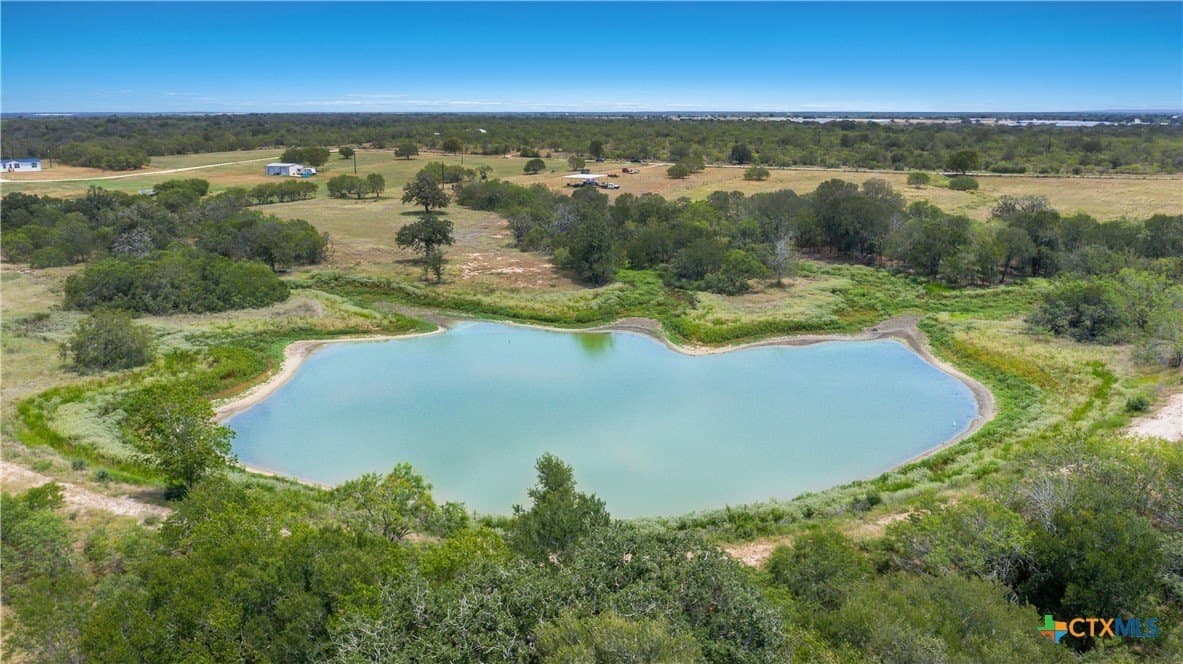 17.04 acres in Gonzales County - photo 4