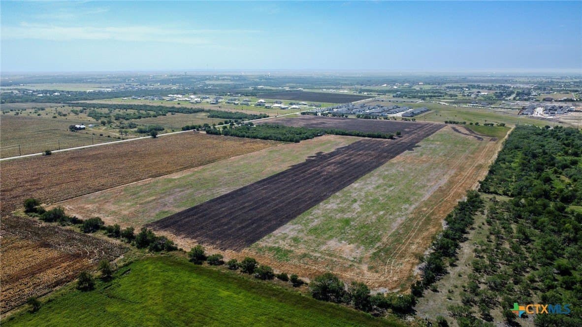 73.15 acres in Guadalupe County - photo 2