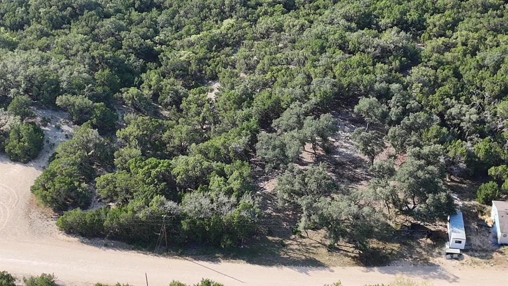 0.9 acres in Bandera County - photo 8