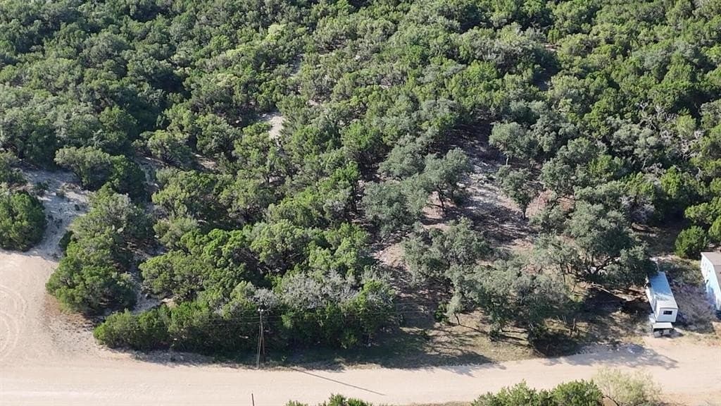 0.9 acres in Bandera County - photo 7