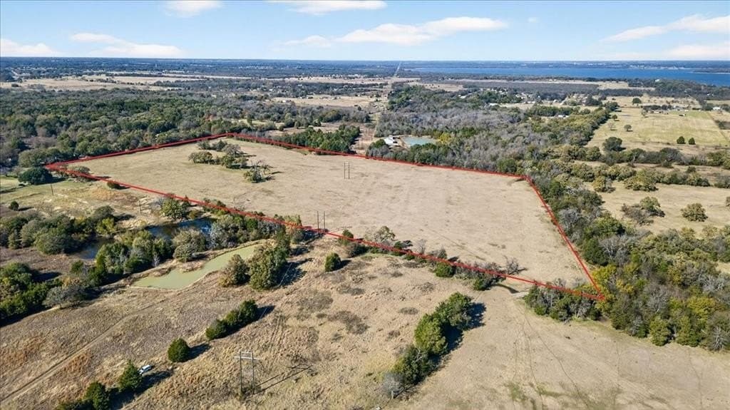 151.44 acres in Henderson County - photo 20