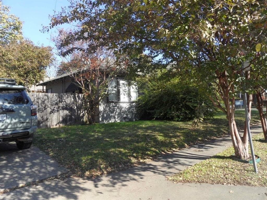 0.1 acres in Dallas County - photo 3