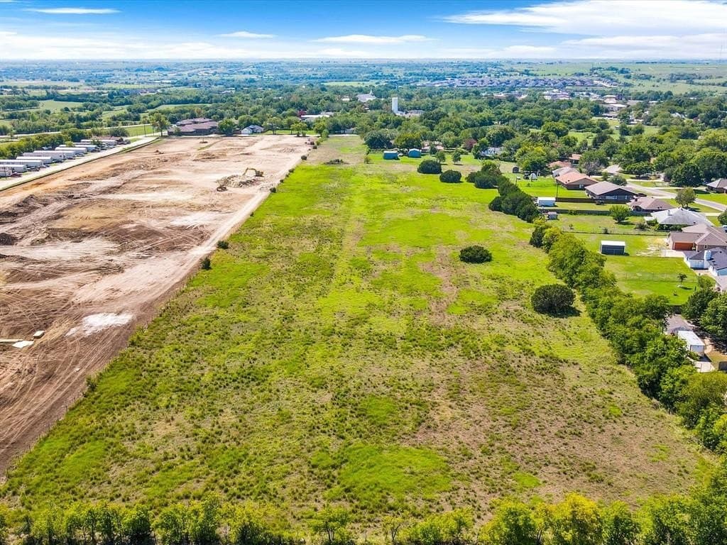 9.13 acres in Johnson County - photo 4