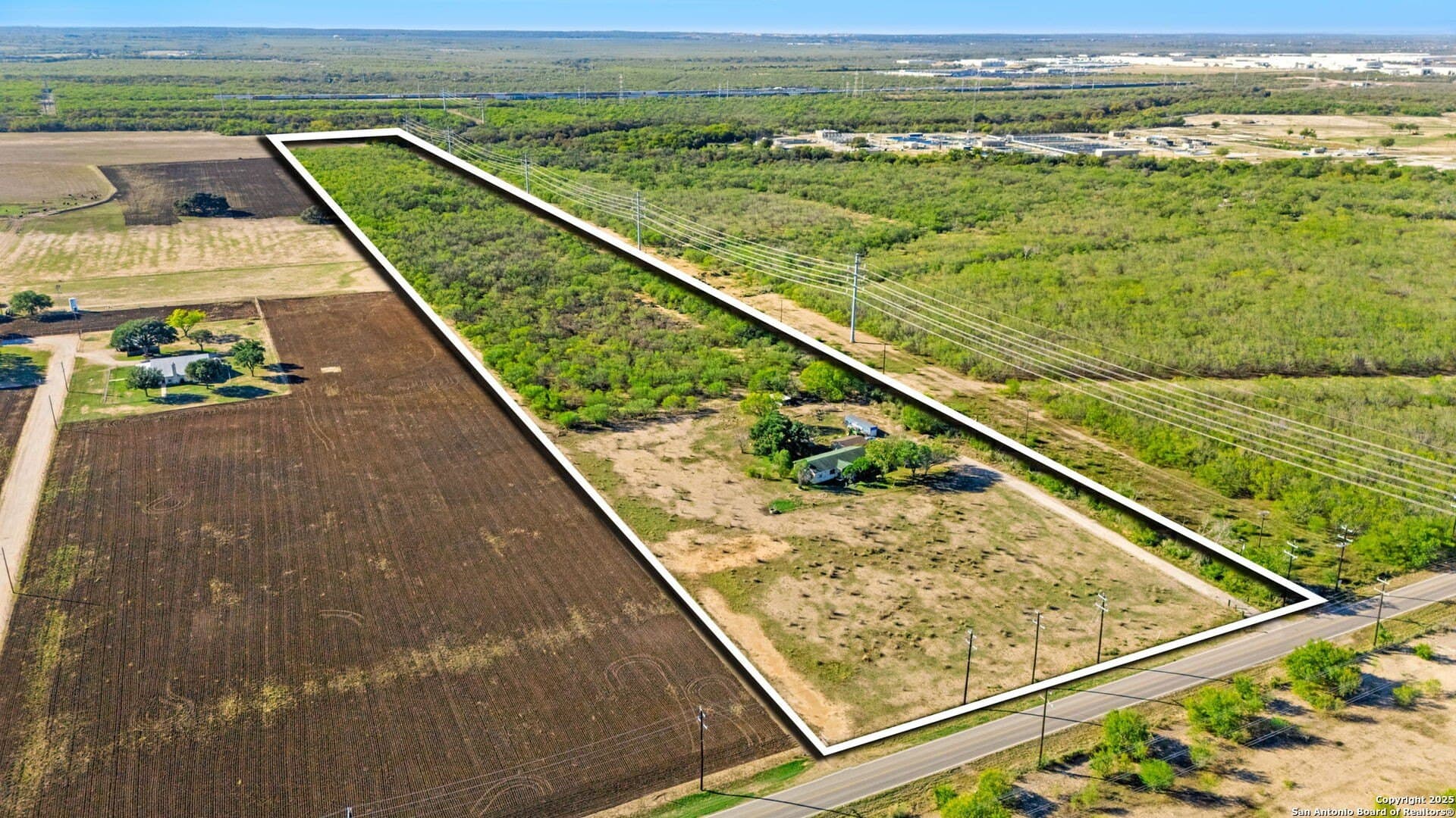 24.98 acres in Bexar County - photo 2