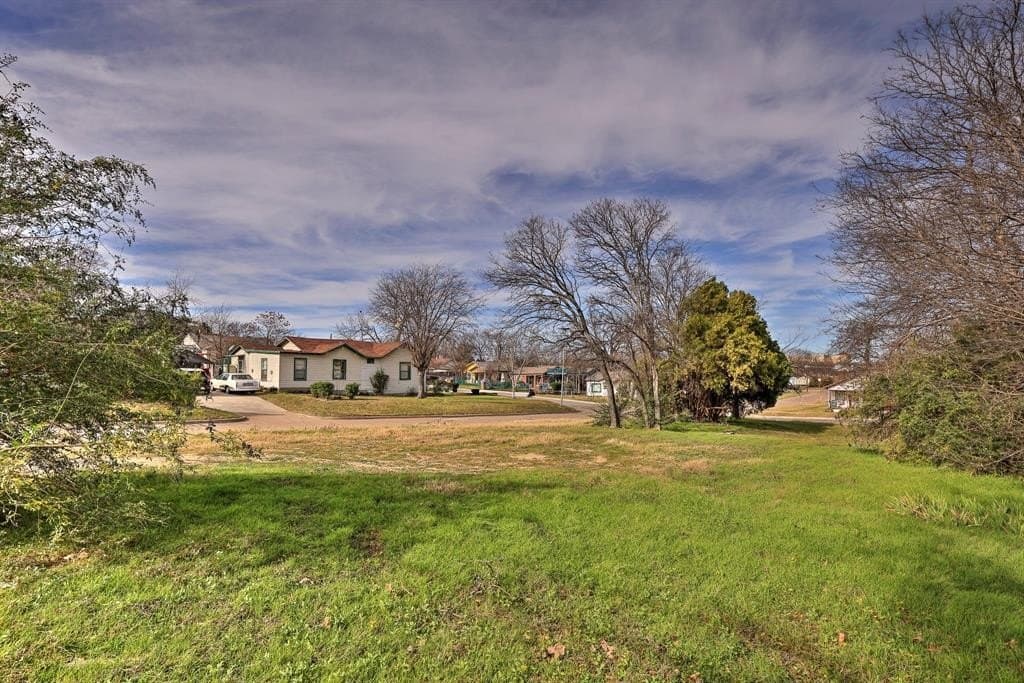0.14 acres in Tarrant County - photo 2
